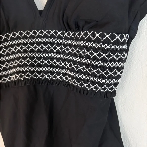 Kona Sol Black One Piece Swimsuit - Picture 3 of 8